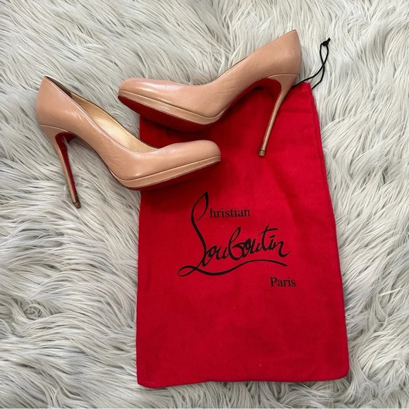 CHRISTIAN LOUBOUTIN Heels Size 38.5 - Picture 1 of 12